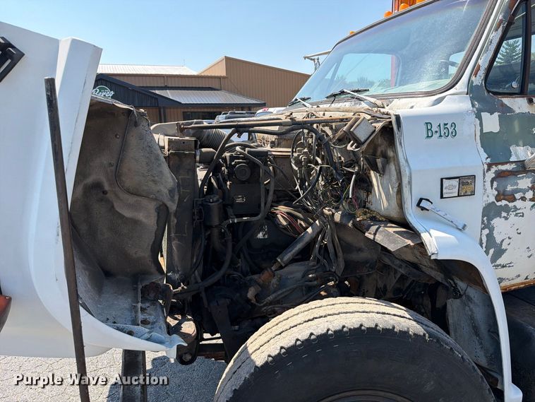 image for item FT6215 1986 Chevrolet C7 reel truck
