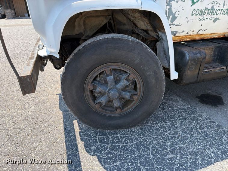 image for item FT6215 1986 Chevrolet C7 reel truck