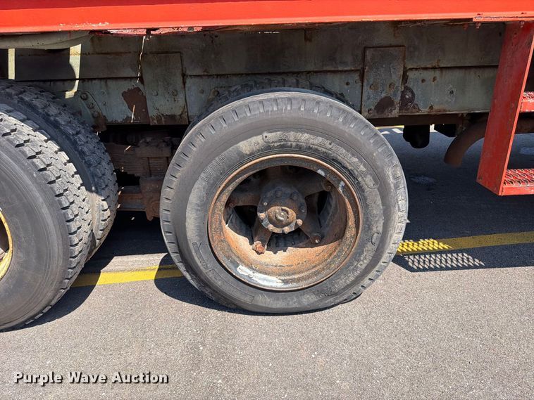 image for item FT6215 1986 Chevrolet C7 reel truck