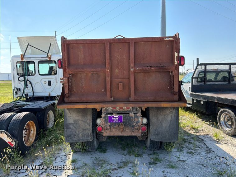 image for item FT6216 1989 Mack R690ST dump truck