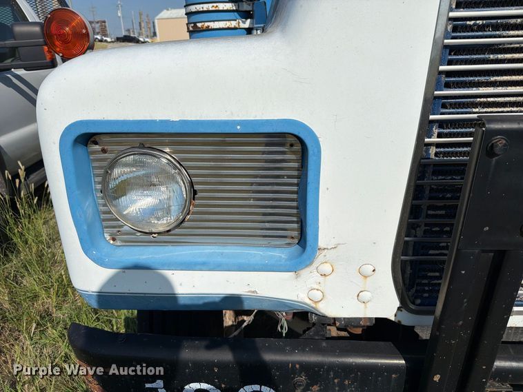image for item FT6216 1989 Mack R690ST dump truck