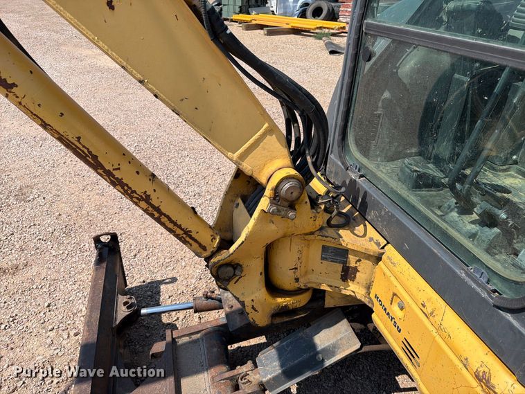 image for item FT6673 2008 Komatsu PC35MR-2 mini excavator