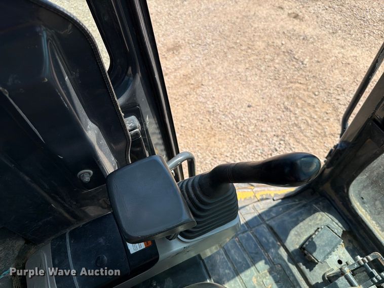 image for item FT6673 2008 Komatsu PC35MR-2 mini excavator