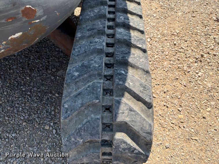 image for item FT6673 2008 Komatsu PC35MR-2 mini excavator