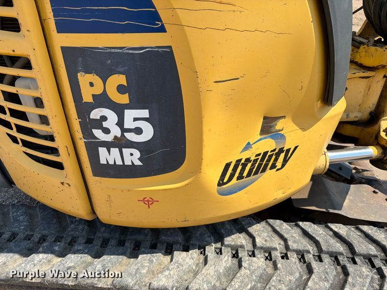 image for item FT6673 2008 Komatsu PC35MR-2 mini excavator