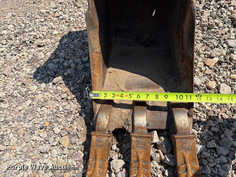 image for item FT6673 2008 Komatsu PC35MR-2 mini excavator
