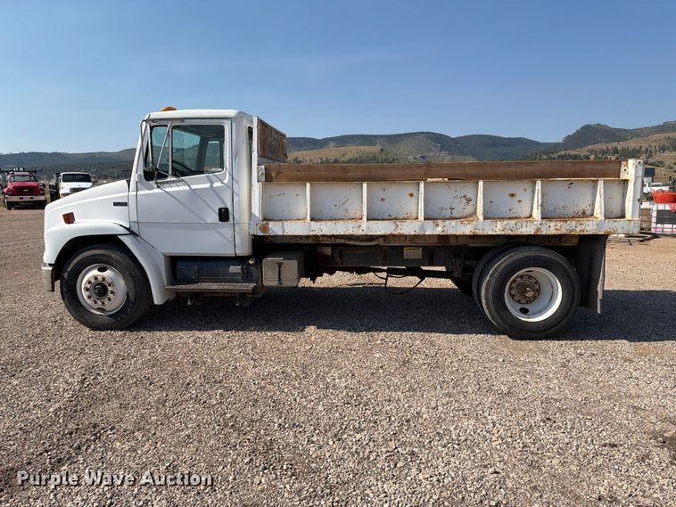 image for item FT6675 1993 Freightliner FL70 dump truck