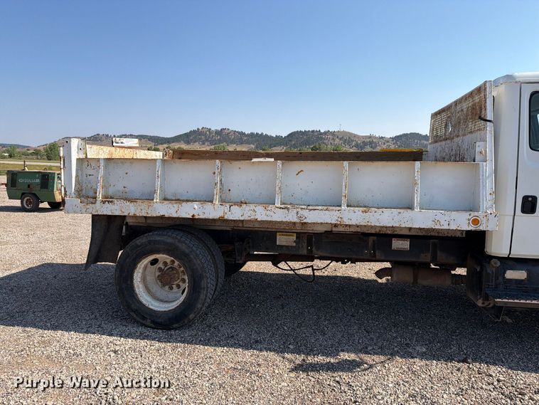 image for item FT6675 1993 Freightliner FL70 dump truck