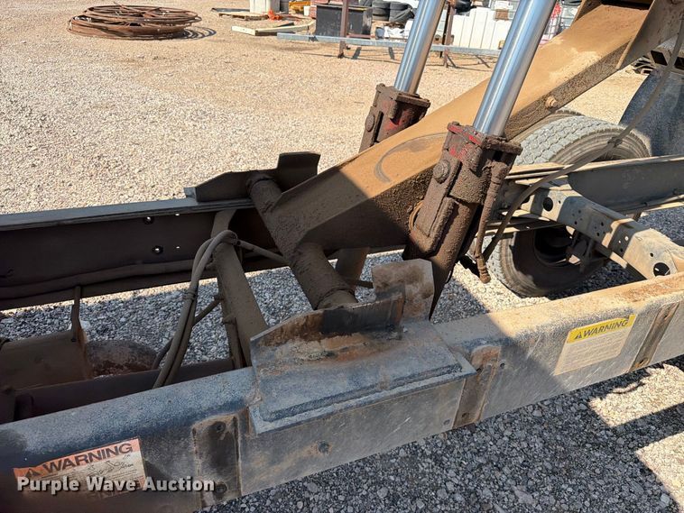 image for item FT6675 1993 Freightliner FL70 dump truck