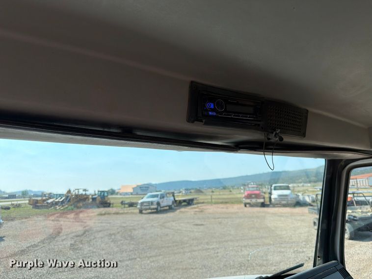 image for item FT6675 1993 Freightliner FL70 dump truck