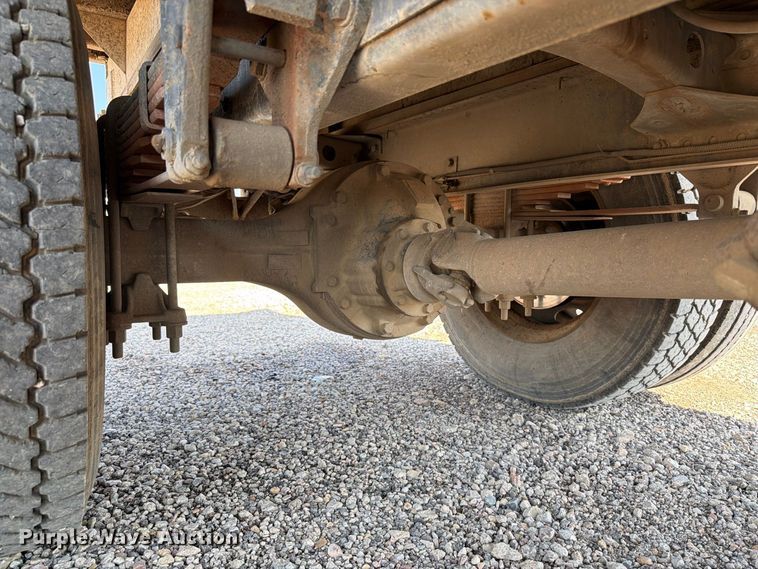 image for item FT6675 1993 Freightliner FL70 dump truck