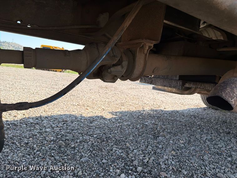 image for item FT6675 1993 Freightliner FL70 dump truck
