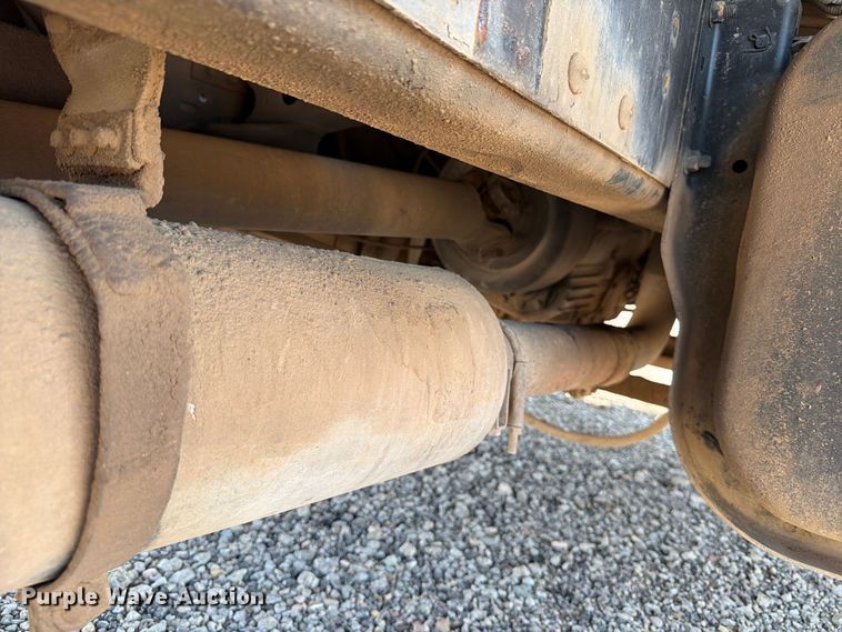 image for item FT6675 1993 Freightliner FL70 dump truck
