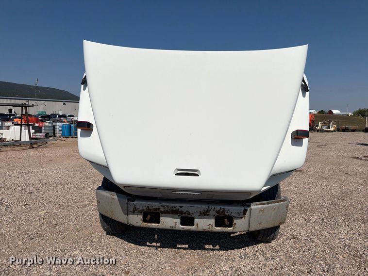 image for item FT6675 1993 Freightliner FL70 dump truck