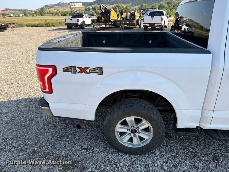 image for item FT6676 2017 Ford F150 Crew Cab pickup truck