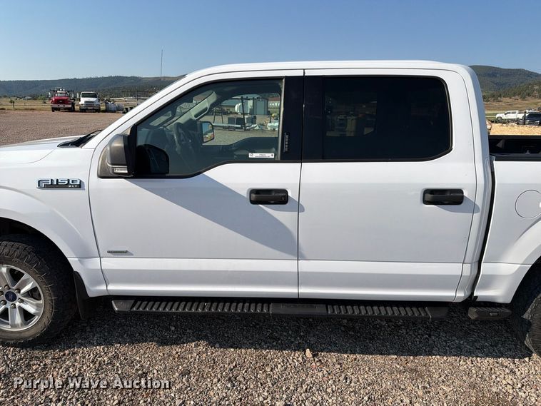 image for item FT6676 2017 Ford F150 Crew Cab pickup truck