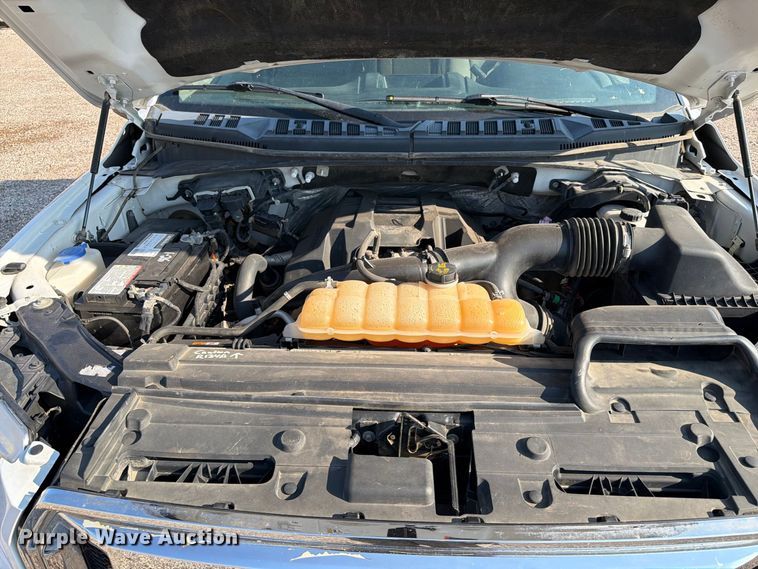 image for item FT6676 2017 Ford F150 Crew Cab pickup truck