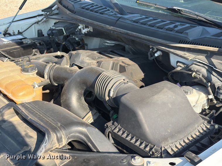 image for item FT6676 2017 Ford F150 Crew Cab pickup truck