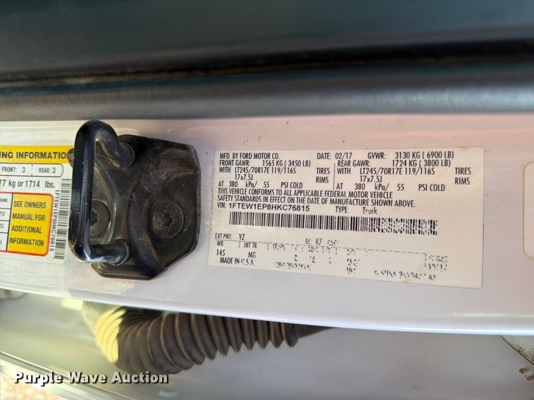 image for item FT6676 2017 Ford F150 Crew Cab pickup truck