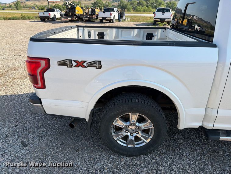 image for item FT6677 2016 Ford F150 Crew Cab pickup truck