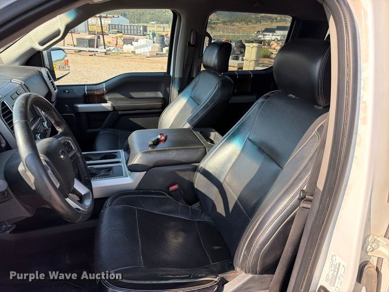 image for item FT6677 2016 Ford F150 Crew Cab pickup truck