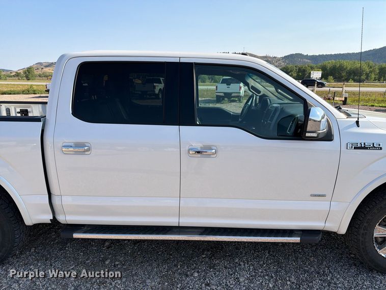 image for item FT6677 2016 Ford F150 Crew Cab pickup truck