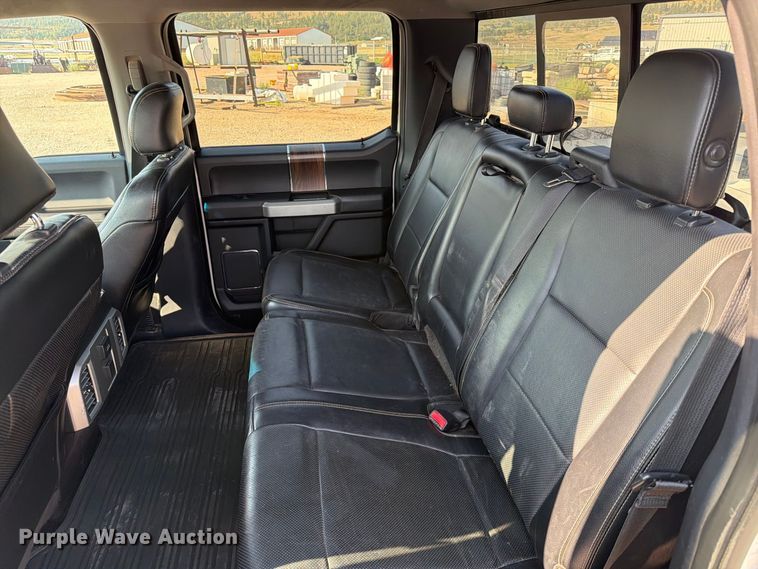 image for item FT6677 2016 Ford F150 Crew Cab pickup truck