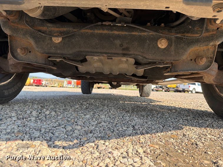 image for item FT6677 2016 Ford F150 Crew Cab pickup truck