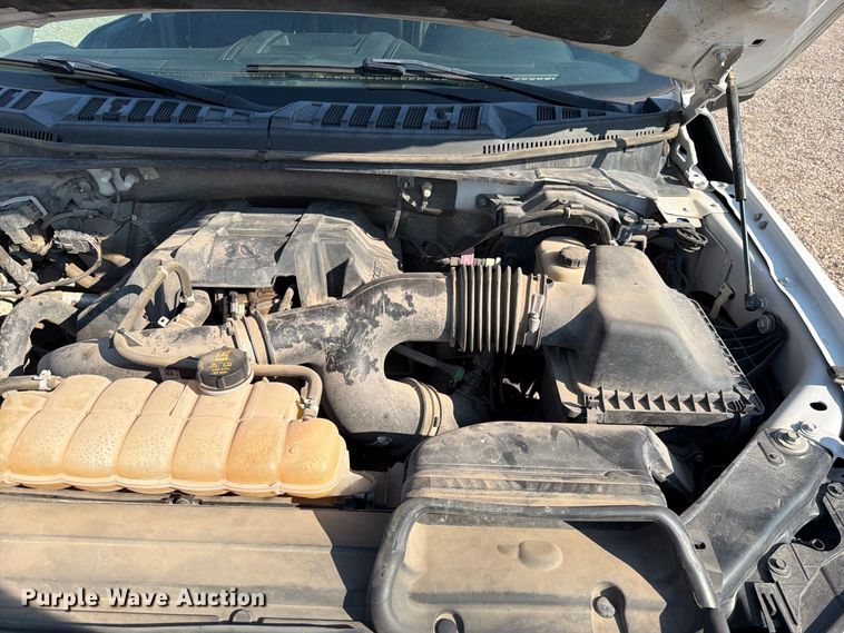image for item FT6677 2016 Ford F150 Crew Cab pickup truck