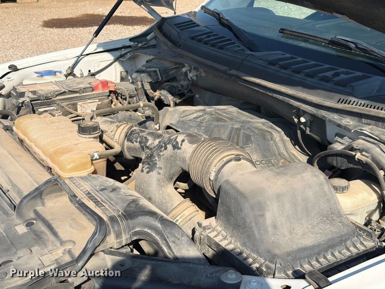 image for item FT6677 2016 Ford F150 Crew Cab pickup truck
