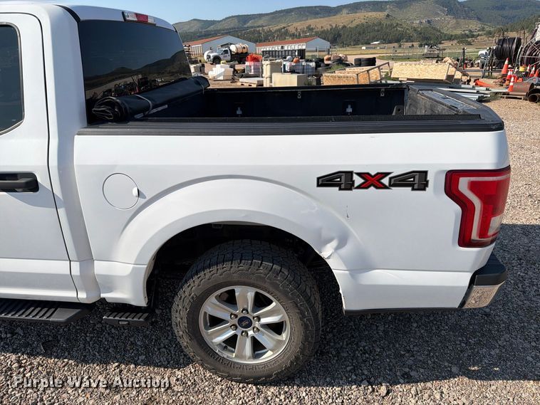 image for item FT6678 2017 Ford F150 Crew Cab pickup truck