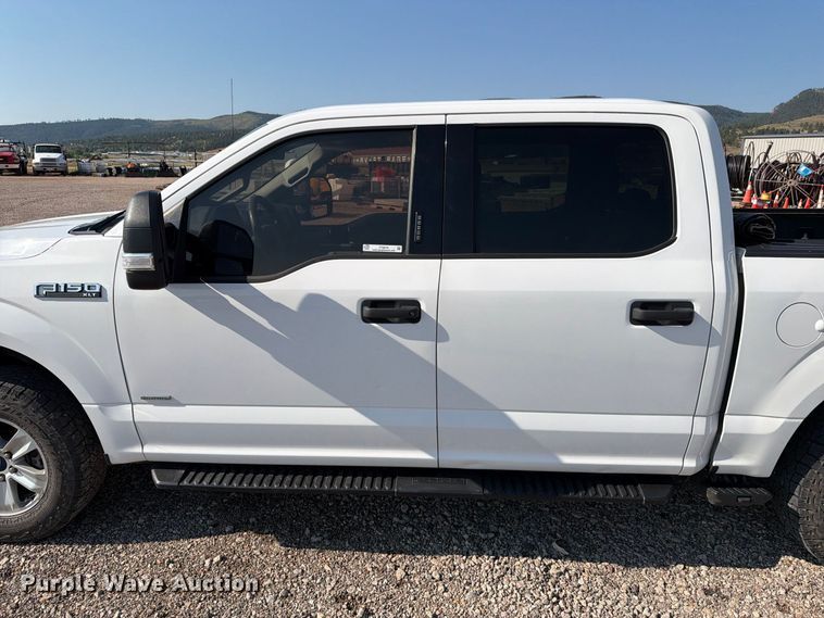 image for item FT6678 2017 Ford F150 Crew Cab pickup truck