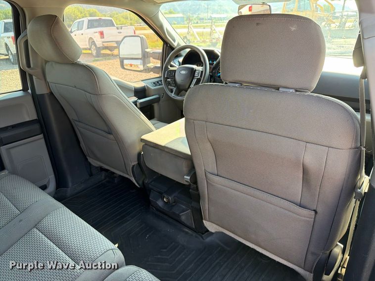 image for item FT6678 2017 Ford F150 Crew Cab pickup truck