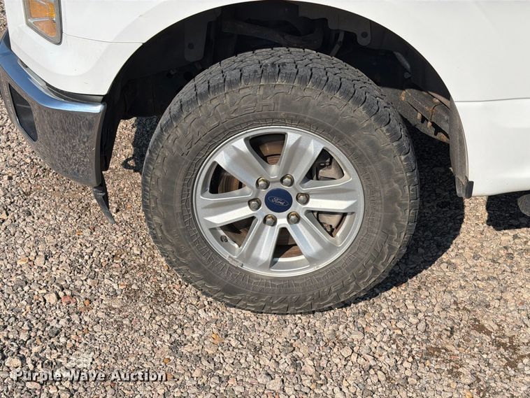 image for item FT6678 2017 Ford F150 Crew Cab pickup truck