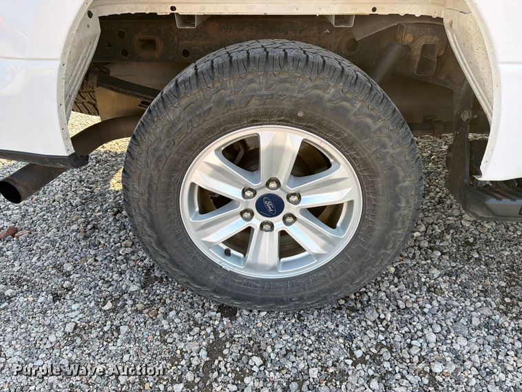 image for item FT6678 2017 Ford F150 Crew Cab pickup truck