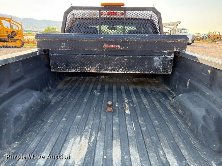 image for item FT6681 2013 Chevrolet Silverado 3500HD Crew Cab pickup truck
