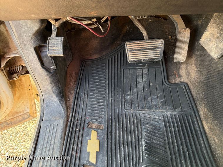 image for item FT6681 2013 Chevrolet Silverado 3500HD Crew Cab pickup truck