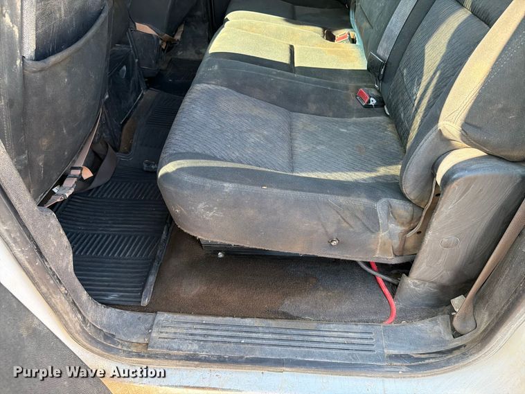 image for item FT6681 2013 Chevrolet Silverado 3500HD Crew Cab pickup truck