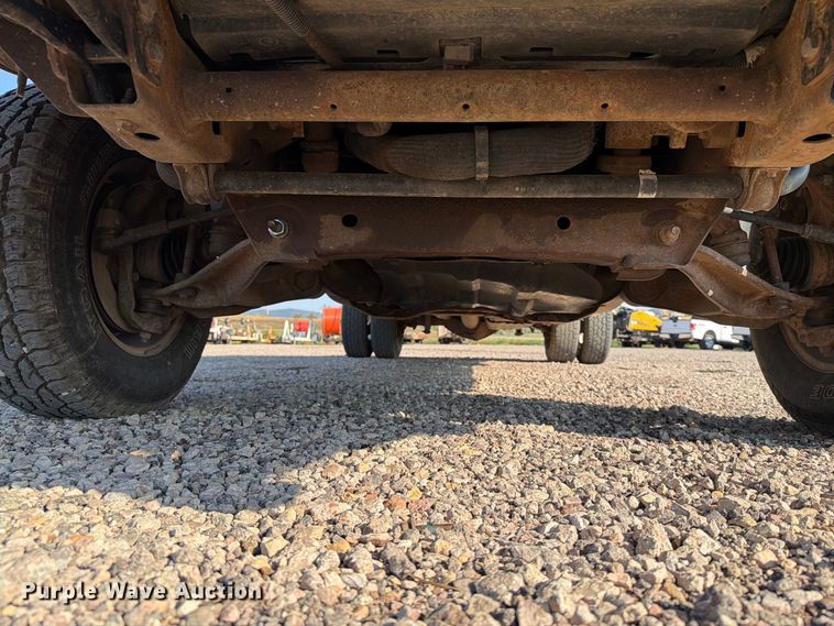 image for item FT6681 2013 Chevrolet Silverado 3500HD Crew Cab pickup truck