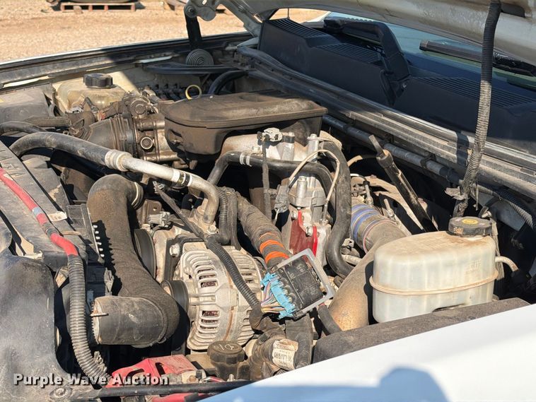 image for item FT6681 2013 Chevrolet Silverado 3500HD Crew Cab pickup truck