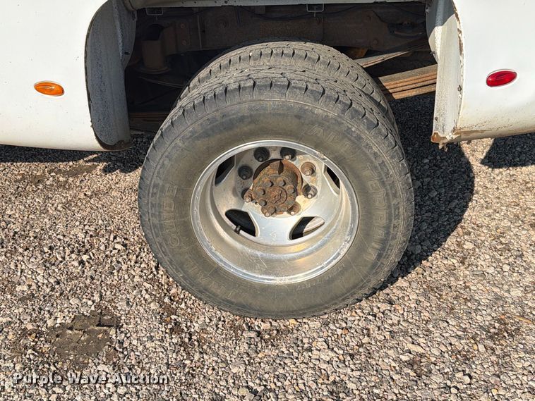 image for item FT6681 2013 Chevrolet Silverado 3500HD Crew Cab pickup truck