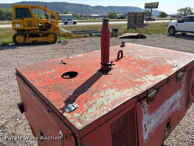 image for item FT6682 Sullair 185DPQ-JDD air compressor