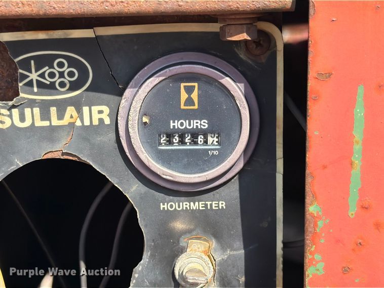 image for item FT6682 Sullair 185DPQ-JDD air compressor