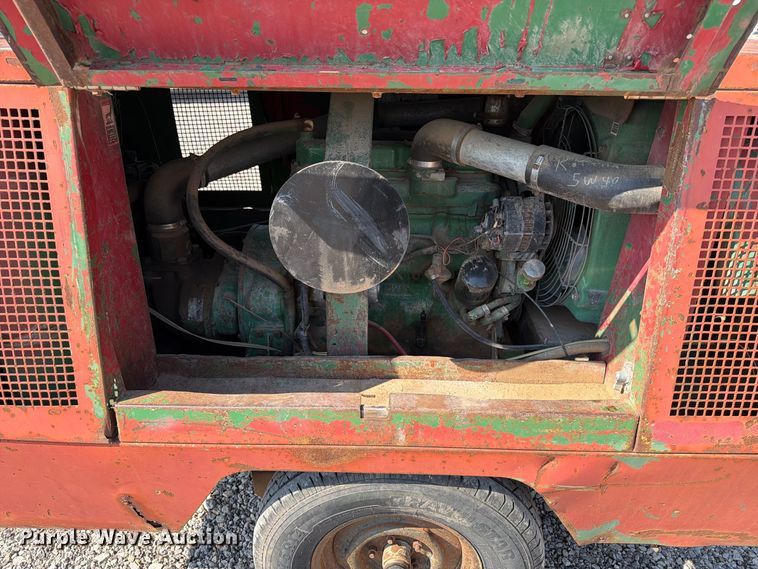 image for item FT6682 Sullair 185DPQ-JDD air compressor
