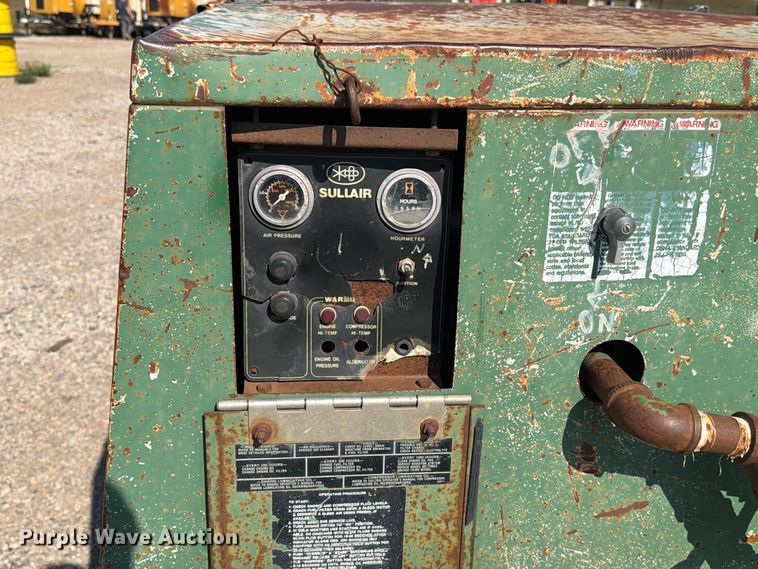 image for item FT6683 Sullair 185DPQ-JDD air compressor