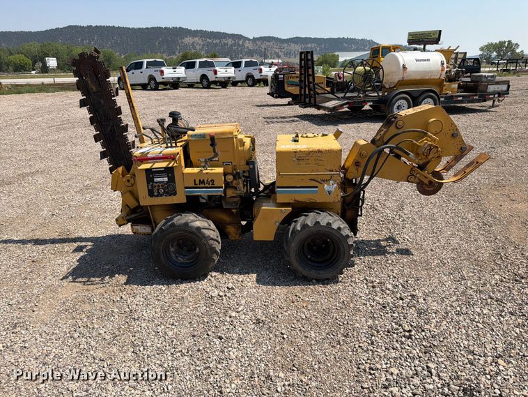 image for item FT6684 1995 Vermeer LM42 trencher