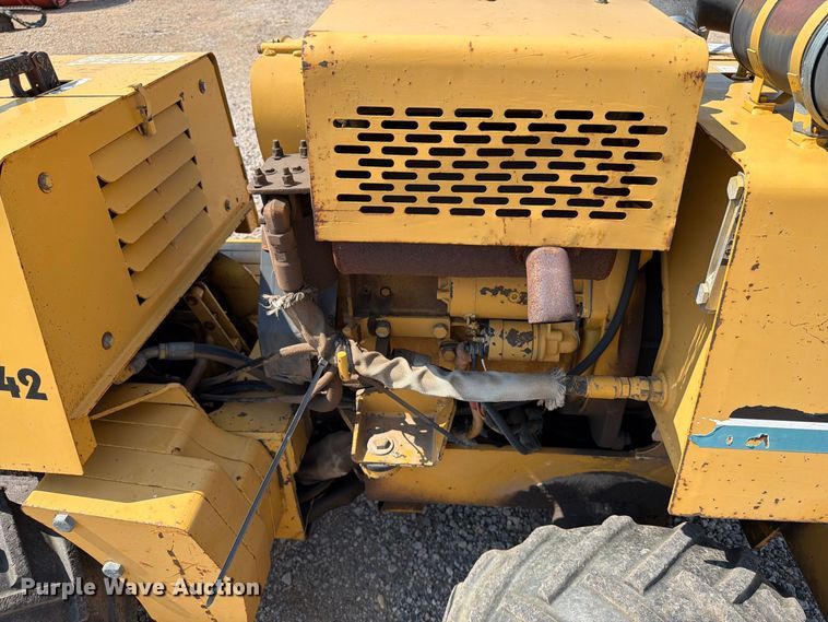 image for item FT6684 1995 Vermeer LM42 trencher