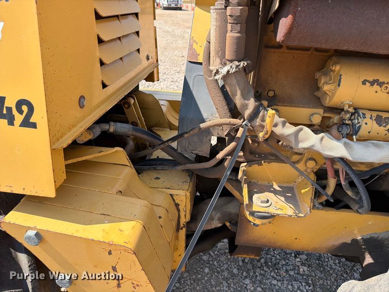 image for item FT6684 1995 Vermeer LM42 trencher
