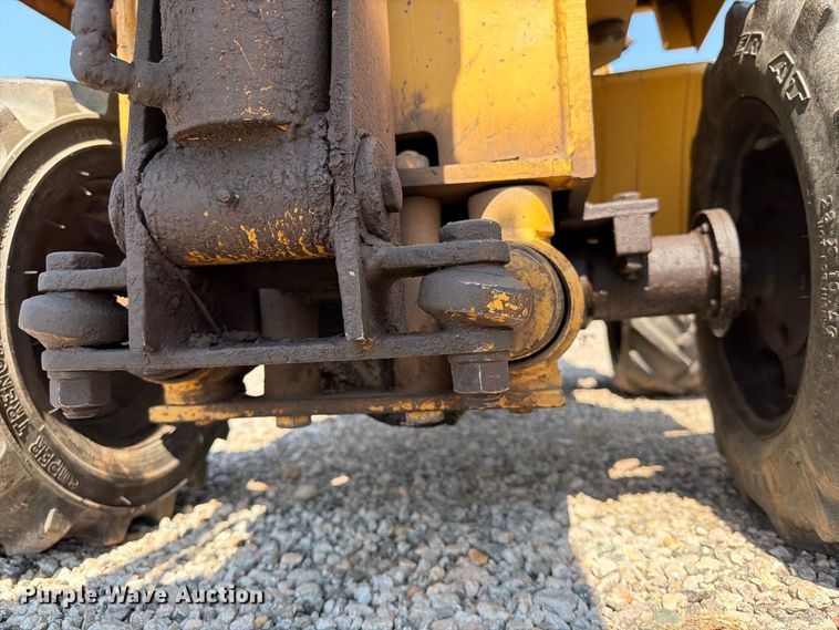 image for item FT6684 1995 Vermeer LM42 trencher