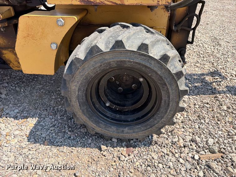 image for item FT6684 1995 Vermeer LM42 trencher